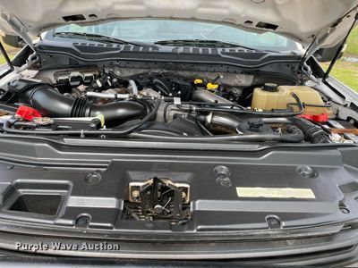 image for item DL7148 2019 Ford F250 Super Duty  Crew Cab flatbed pickup truck