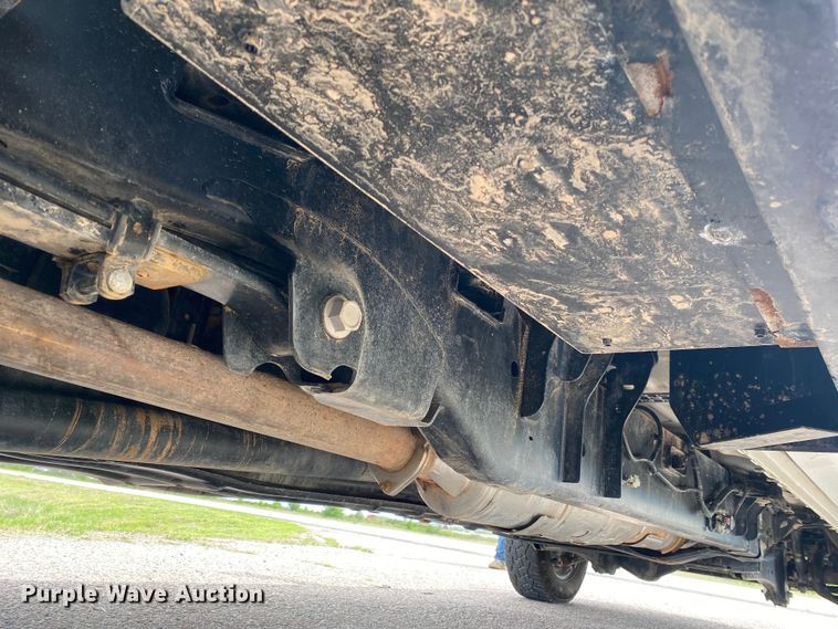 image for item DL7148 2019 Ford F250 Super Duty  Crew Cab flatbed pickup truck