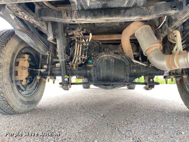 image for item DL7148 2019 Ford F250 Super Duty  Crew Cab flatbed pickup truck