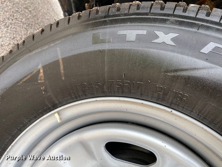 image for item DL7148 2019 Ford F250 Super Duty  Crew Cab flatbed pickup truck