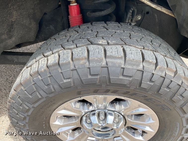 image for item DL7149 2017  Ford F250 Super Duty  Crew Cab pickup truck