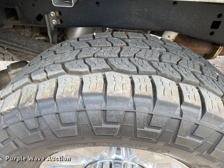 image for item DL7149 2017  Ford F250 Super Duty  Crew Cab pickup truck