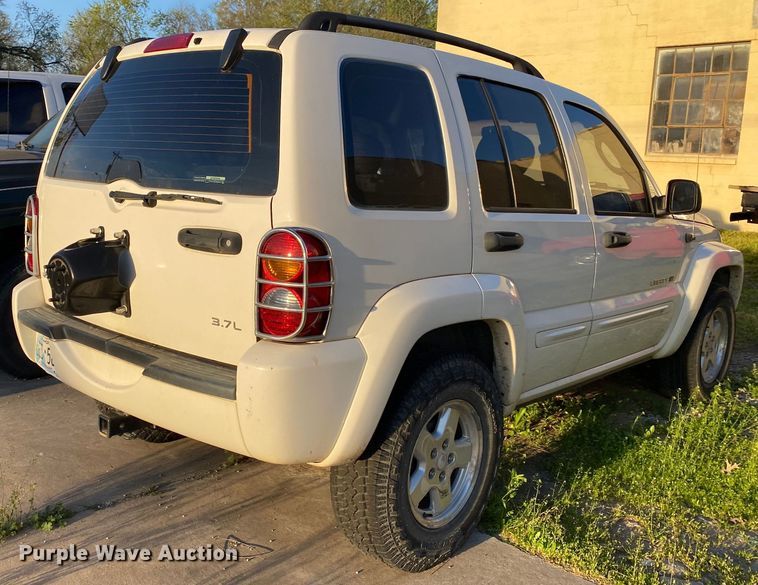 image for item DL7151 2002 Jeep Liberty  SUV