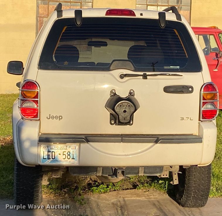 image for item DL7151 2002 Jeep Liberty  SUV