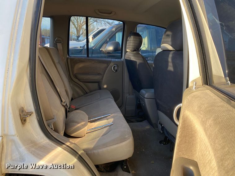 image for item DL7151 2002 Jeep Liberty  SUV