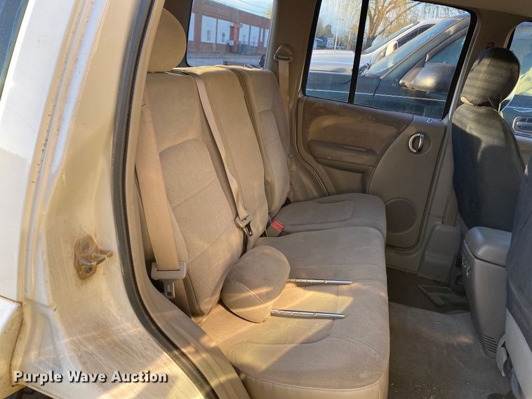 image for item DL7151 2002 Jeep Liberty  SUV