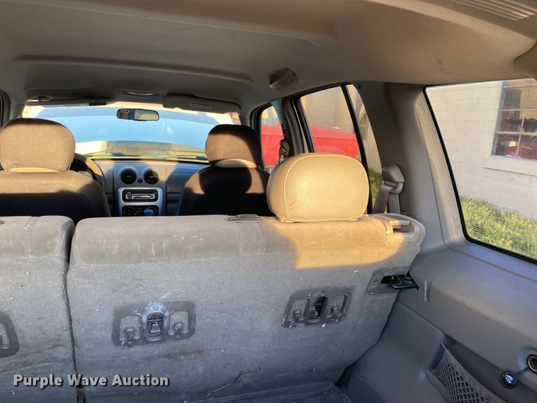 image for item DL7151 2002 Jeep Liberty  SUV