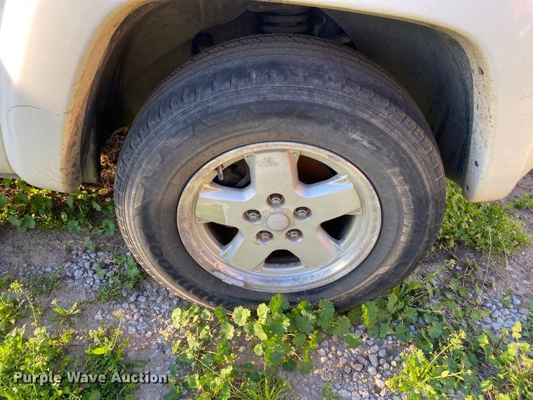 image for item DL7151 2002 Jeep Liberty  SUV