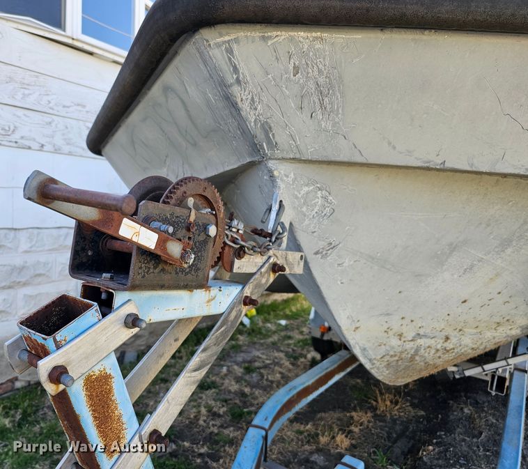 image for item DO4299 1979 Brunswick Marine Monark  boat