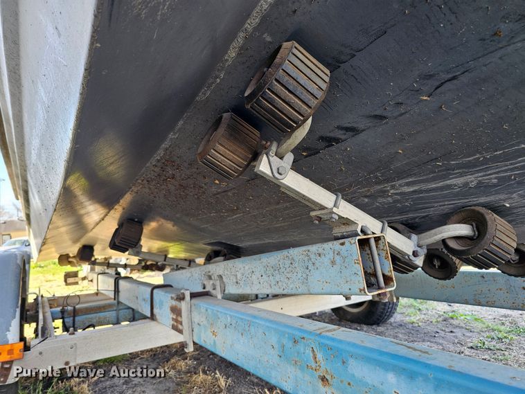 image for item DO4299 1979 Brunswick Marine Monark  boat