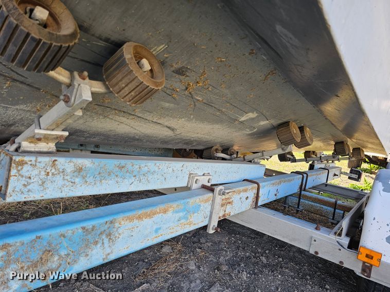 image for item DO4299 1979 Brunswick Marine Monark  boat