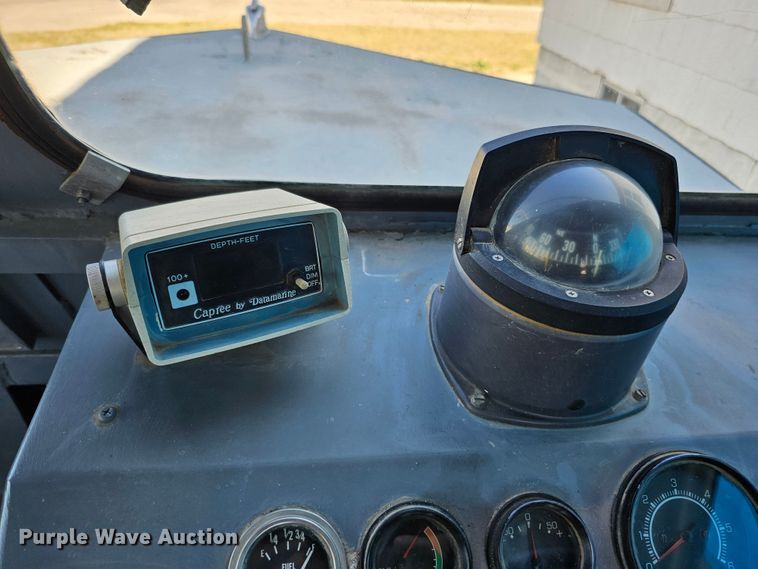 image for item DO4299 1979 Brunswick Marine Monark  boat