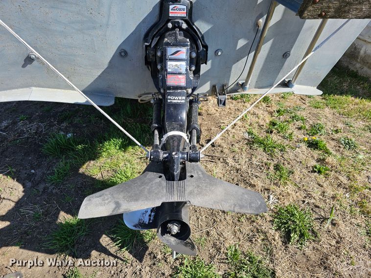 image for item DO4299 1979 Brunswick Marine Monark  boat