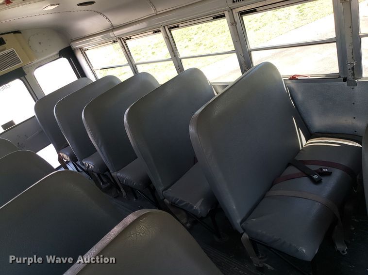 image for item DQ0534 2006 Chevrolet Express  school bus