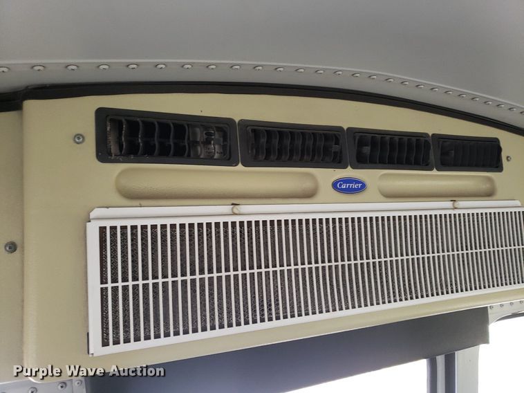 image for item DQ0534 2006 Chevrolet Express  school bus