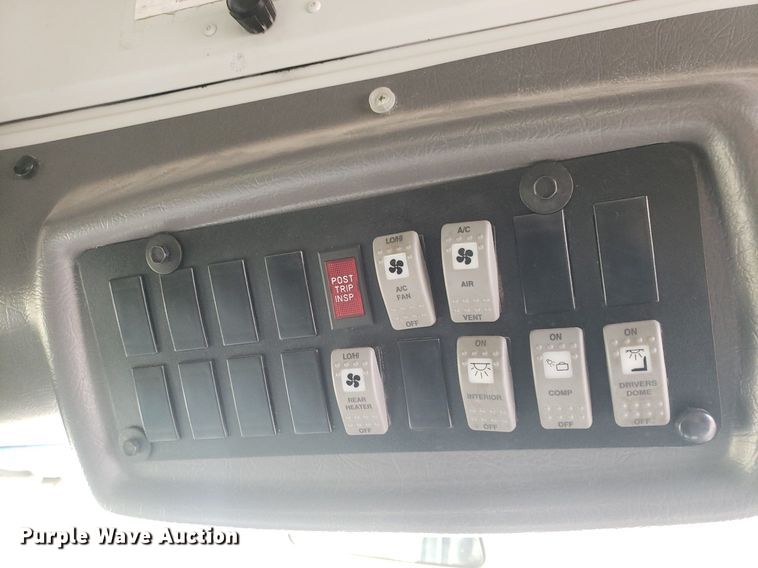 image for item DQ0534 2006 Chevrolet Express  school bus