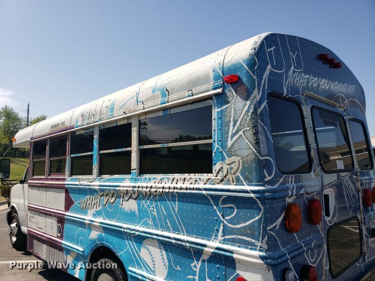 image for item DQ0534 2006 Chevrolet Express  school bus