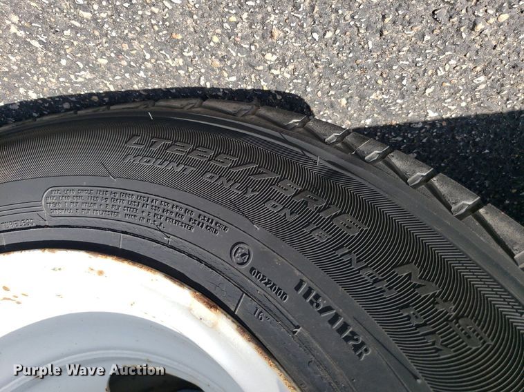 image for item DQ0534 2006 Chevrolet Express  school bus