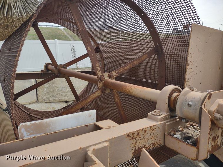 image for item DQ1626 Screen USA TROM406-HM  trommel screen