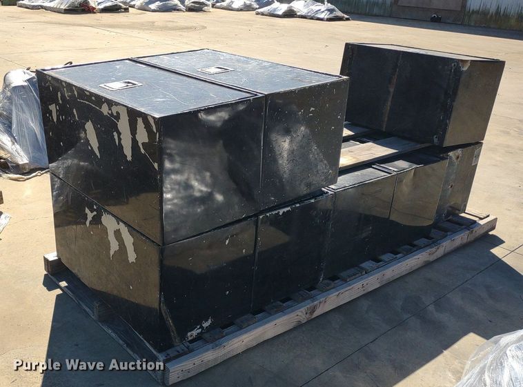 image for item DQ1640 (8) Knapheide Roughneck toolboxes