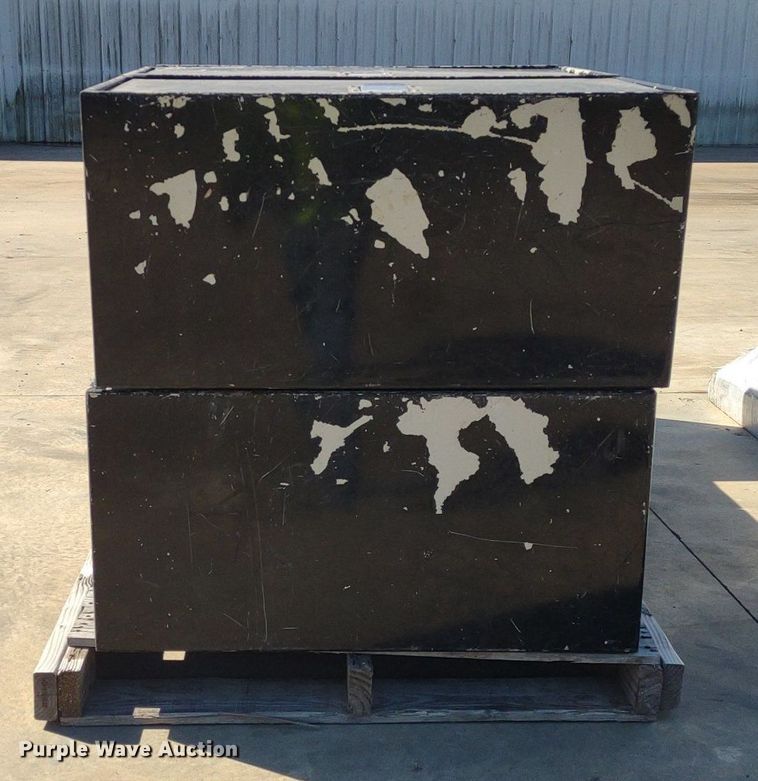 image for item DQ1640 (8) Knapheide Roughneck toolboxes