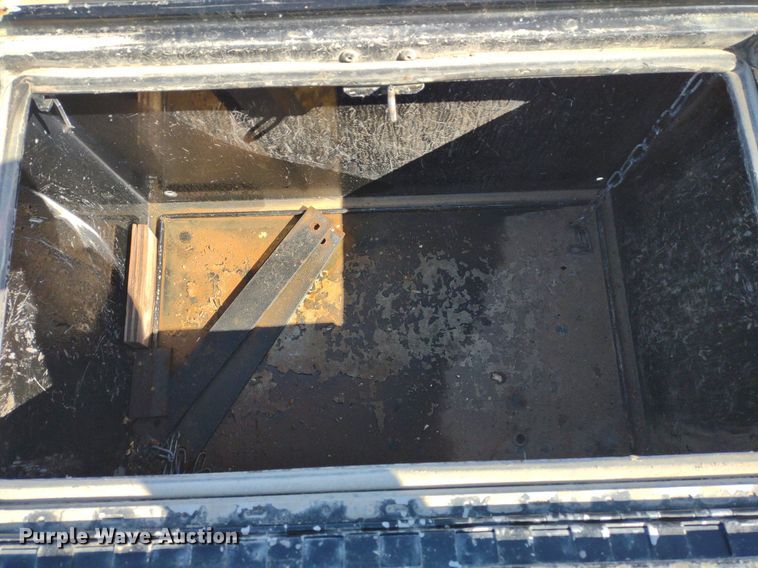 image for item DQ1640 (8) Knapheide Roughneck toolboxes