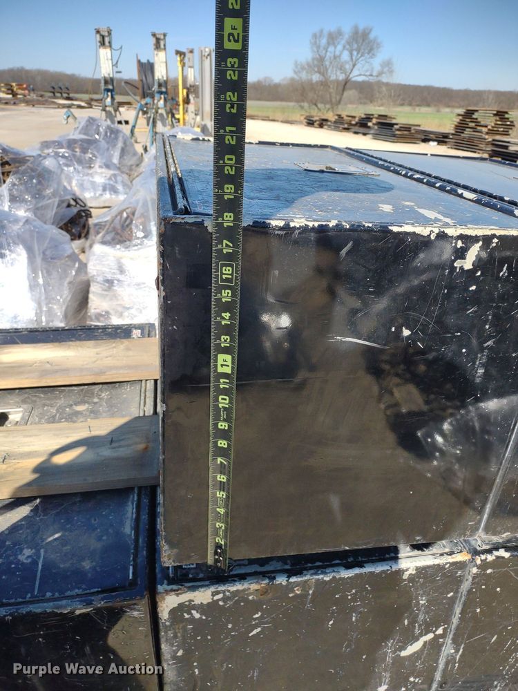 image for item DQ1640 (8) Knapheide Roughneck toolboxes