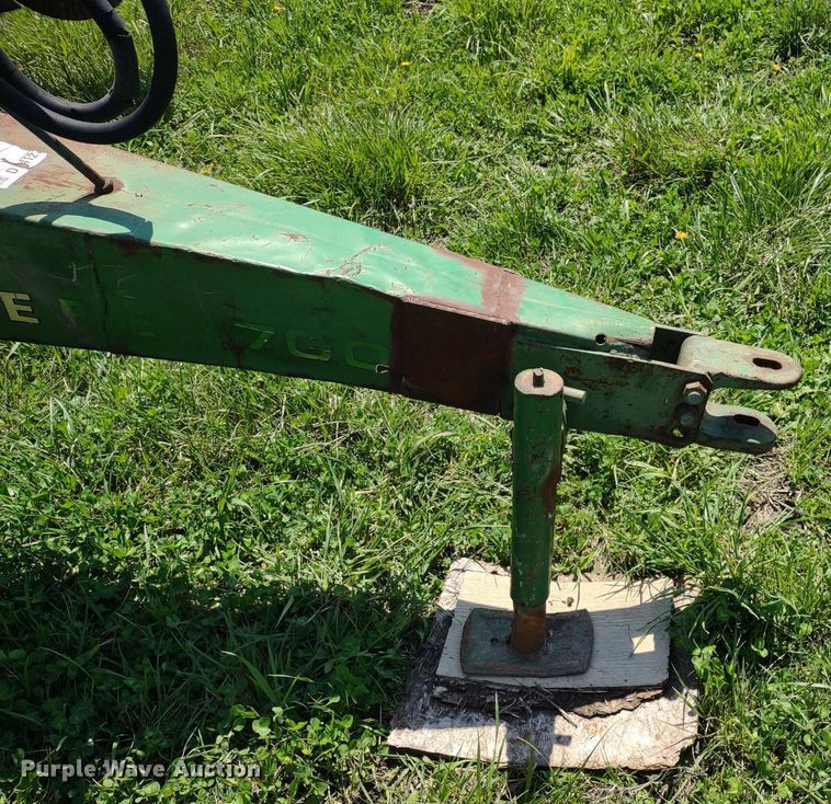 image for item DQ1666 John Deere 700  planter