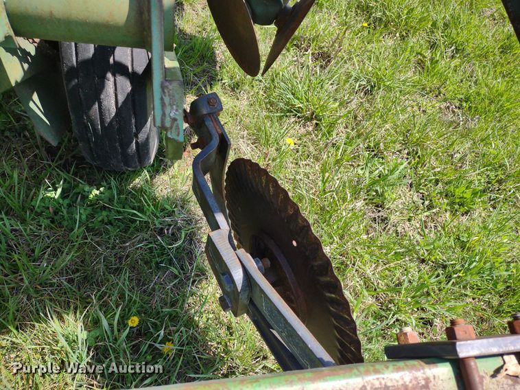 image for item DQ1666 John Deere 700  planter