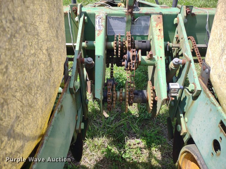 image for item DQ1666 John Deere 700  planter