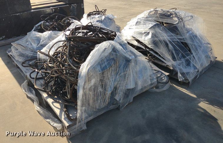 image for item DQ1674 (4) pallets of cable slings