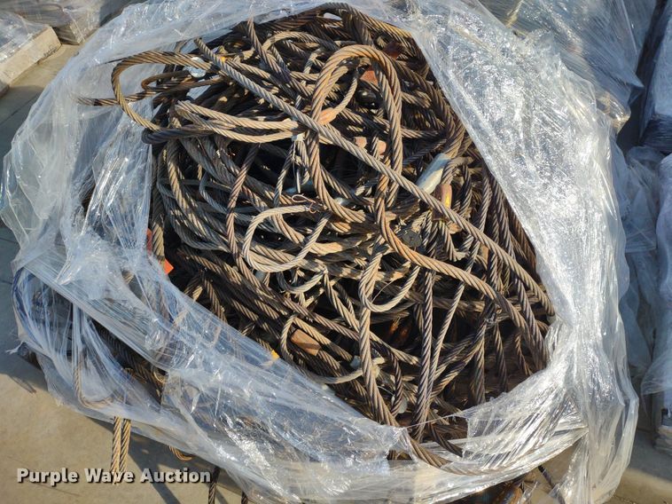 image for item DQ1674 (4) pallets of cable slings