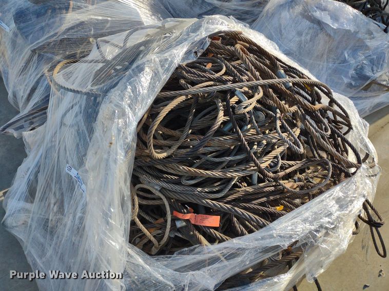 image for item DQ1674 (4) pallets of cable slings