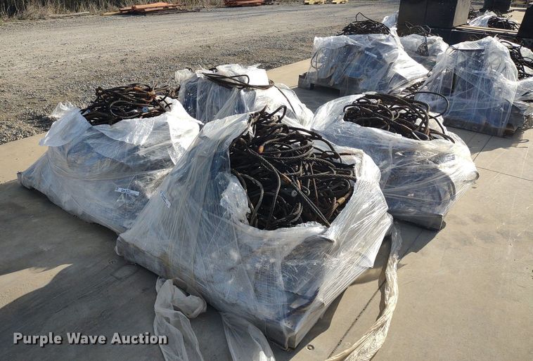 image for item DQ1675 (4) pallets of cable slings