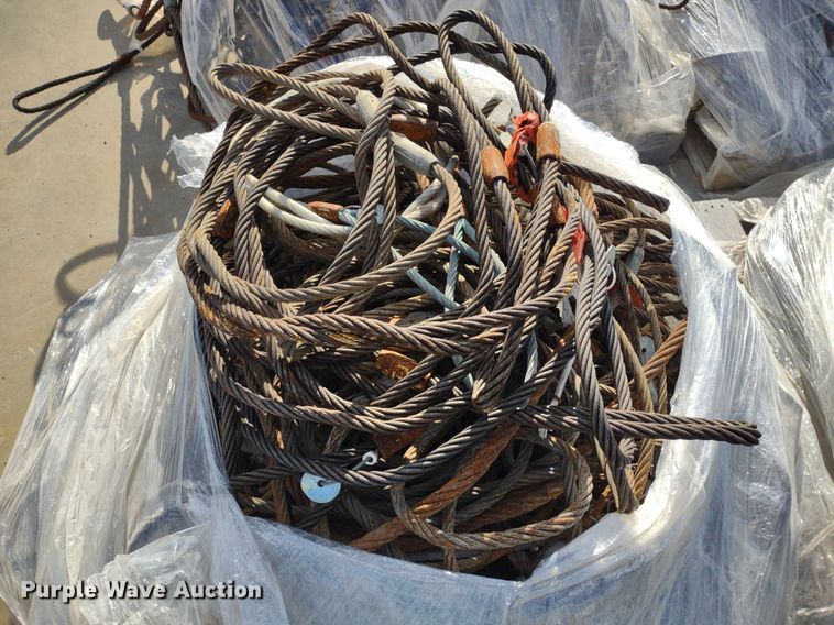 image for item DQ1675 (4) pallets of cable slings