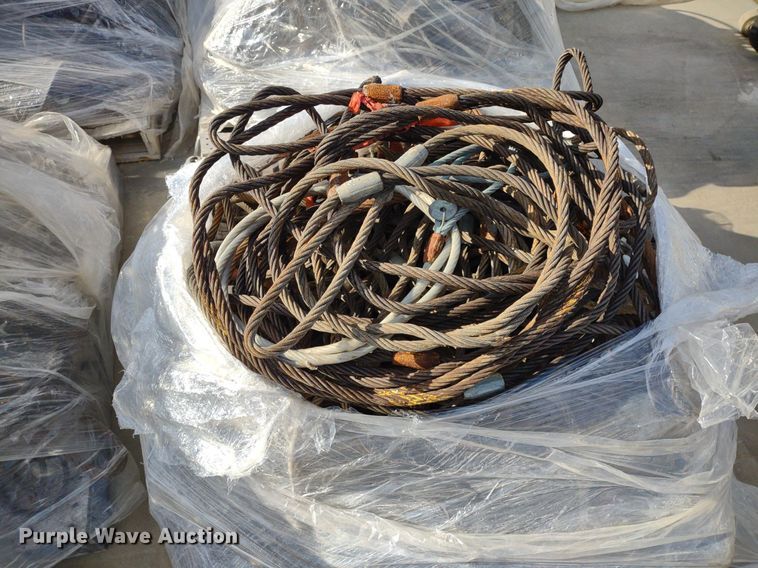 image for item DQ1675 (4) pallets of cable slings
