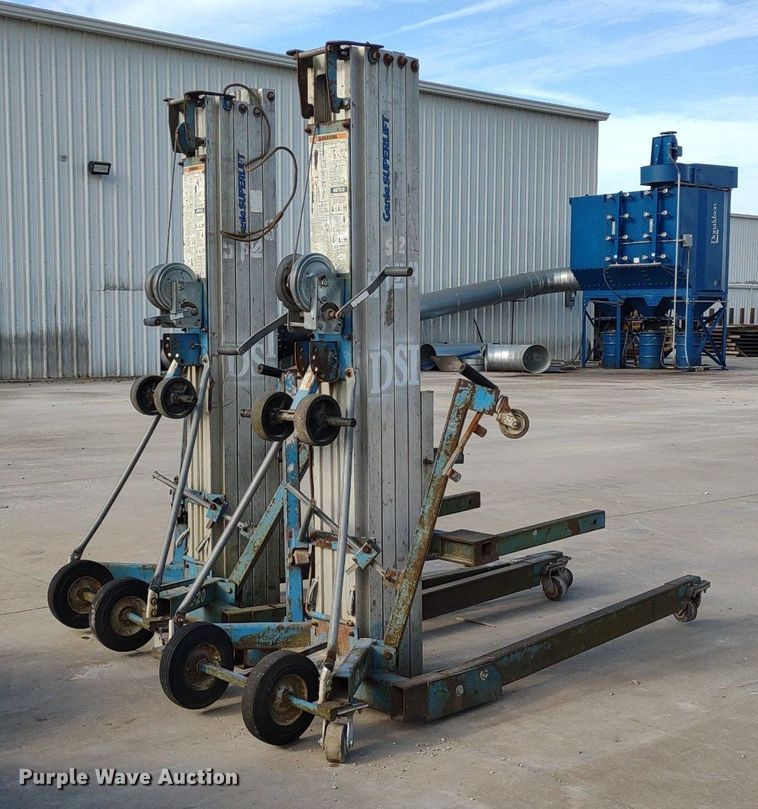 image for item DQ1676 (2) Genie SL-20 Superlift lifts