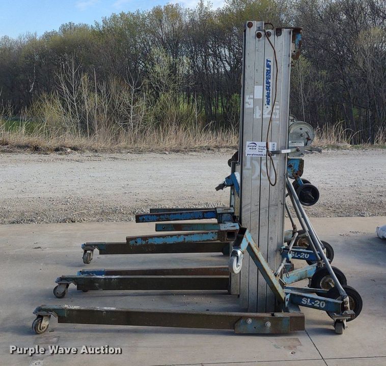 image for item DQ1676 (2) Genie SL-20 Superlift lifts