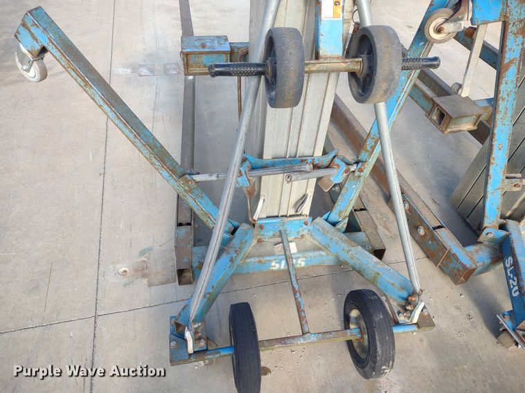 image for item DQ1676 (2) Genie SL-20 Superlift lifts