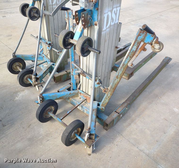 image for item DQ1676 (2) Genie SL-20 Superlift lifts