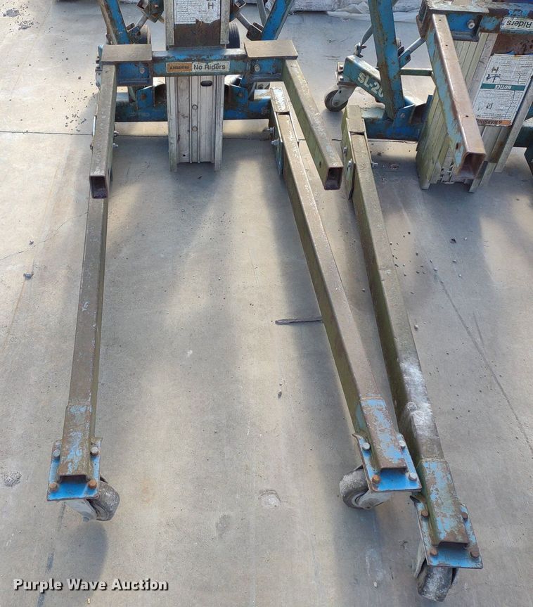image for item DQ1676 (2) Genie SL-20 Superlift lifts