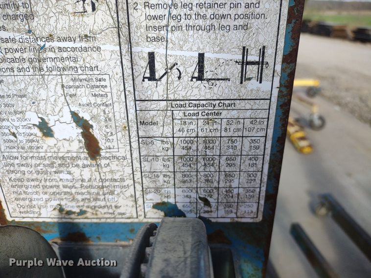 image for item DQ1676 (2) Genie SL-20 Superlift lifts