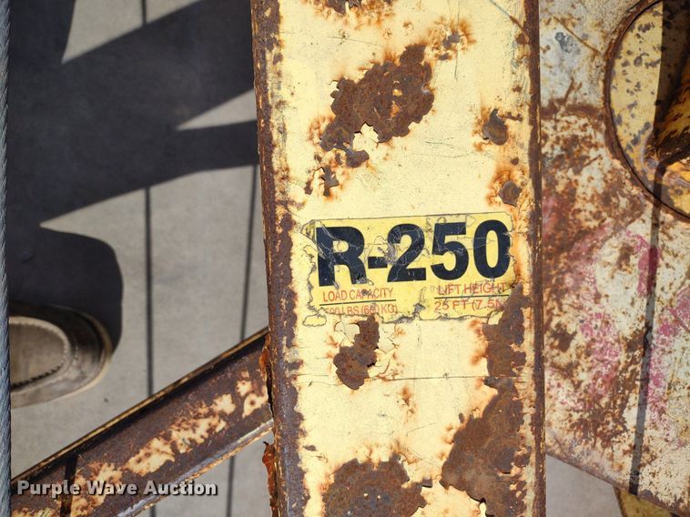 image for item DQ1677 Sumner  lift base