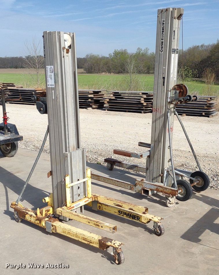 image for item DQ1678 (2) lifts