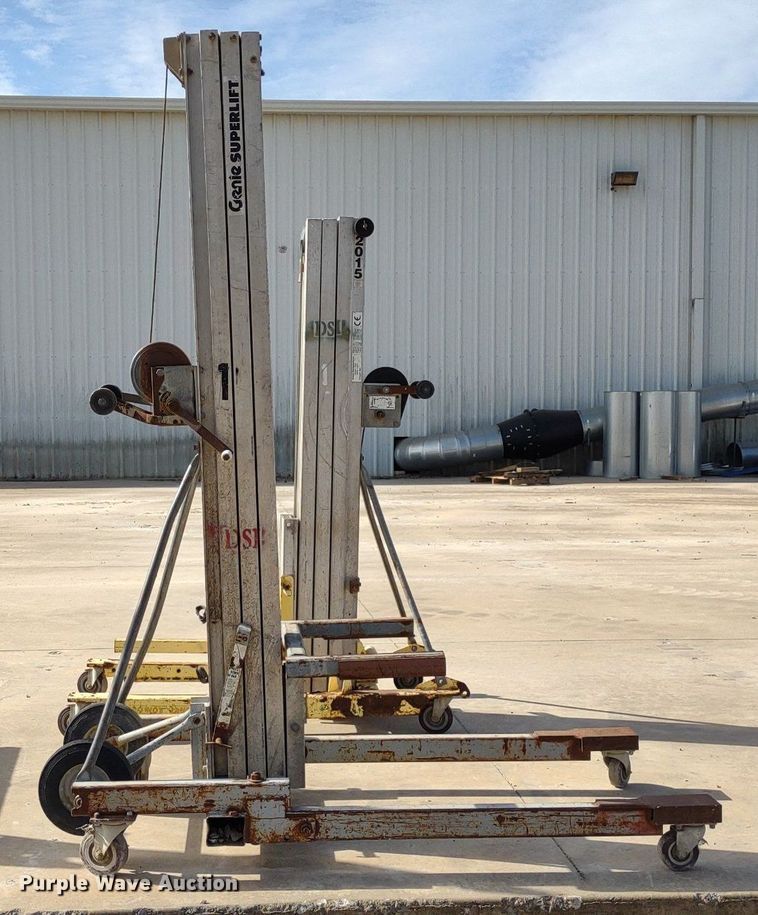 image for item DQ1678 (2) lifts