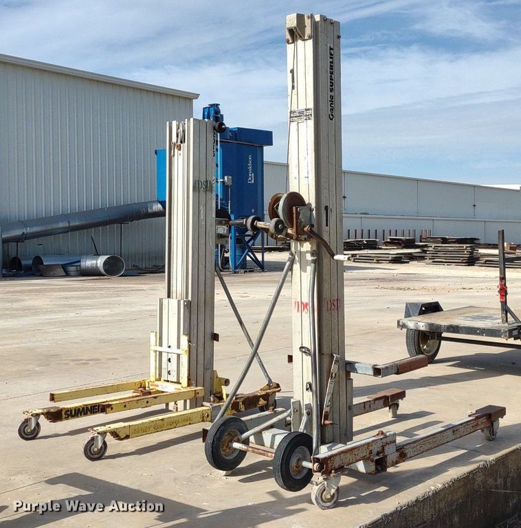 image for item DQ1678 (2) lifts