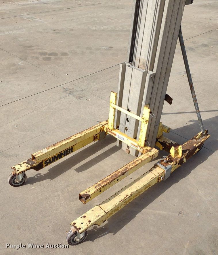 image for item DQ1678 (2) lifts