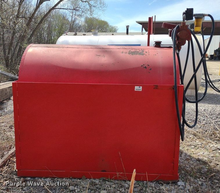 image for item DQ1681 Fuel tank