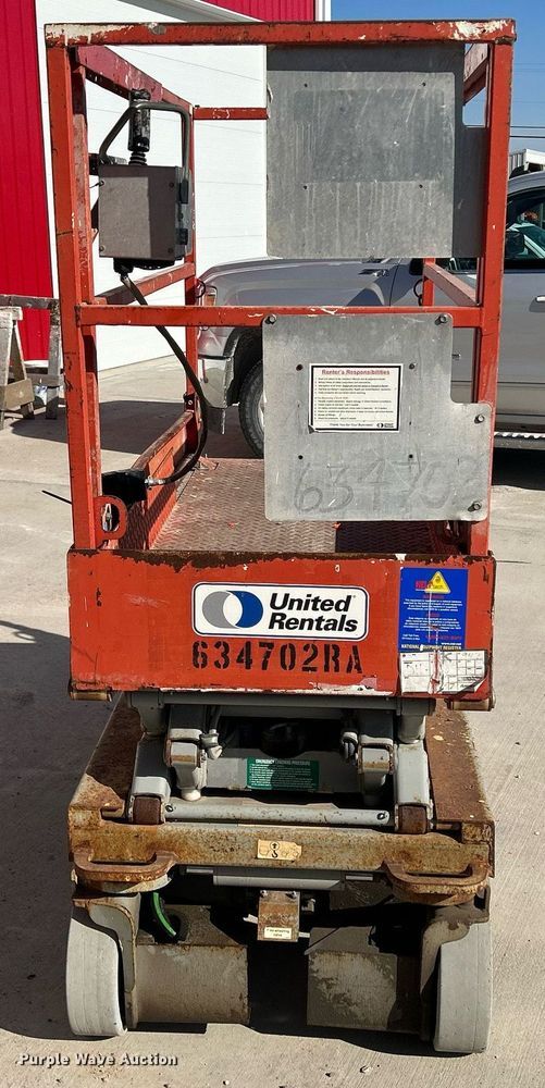 image for item DR4554 Skyjack SJIII 3215  scissor lift