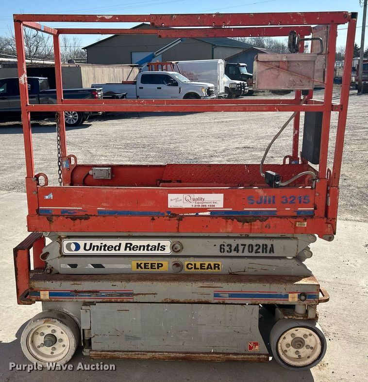 image for item DR4554 Skyjack SJIII 3215  scissor lift